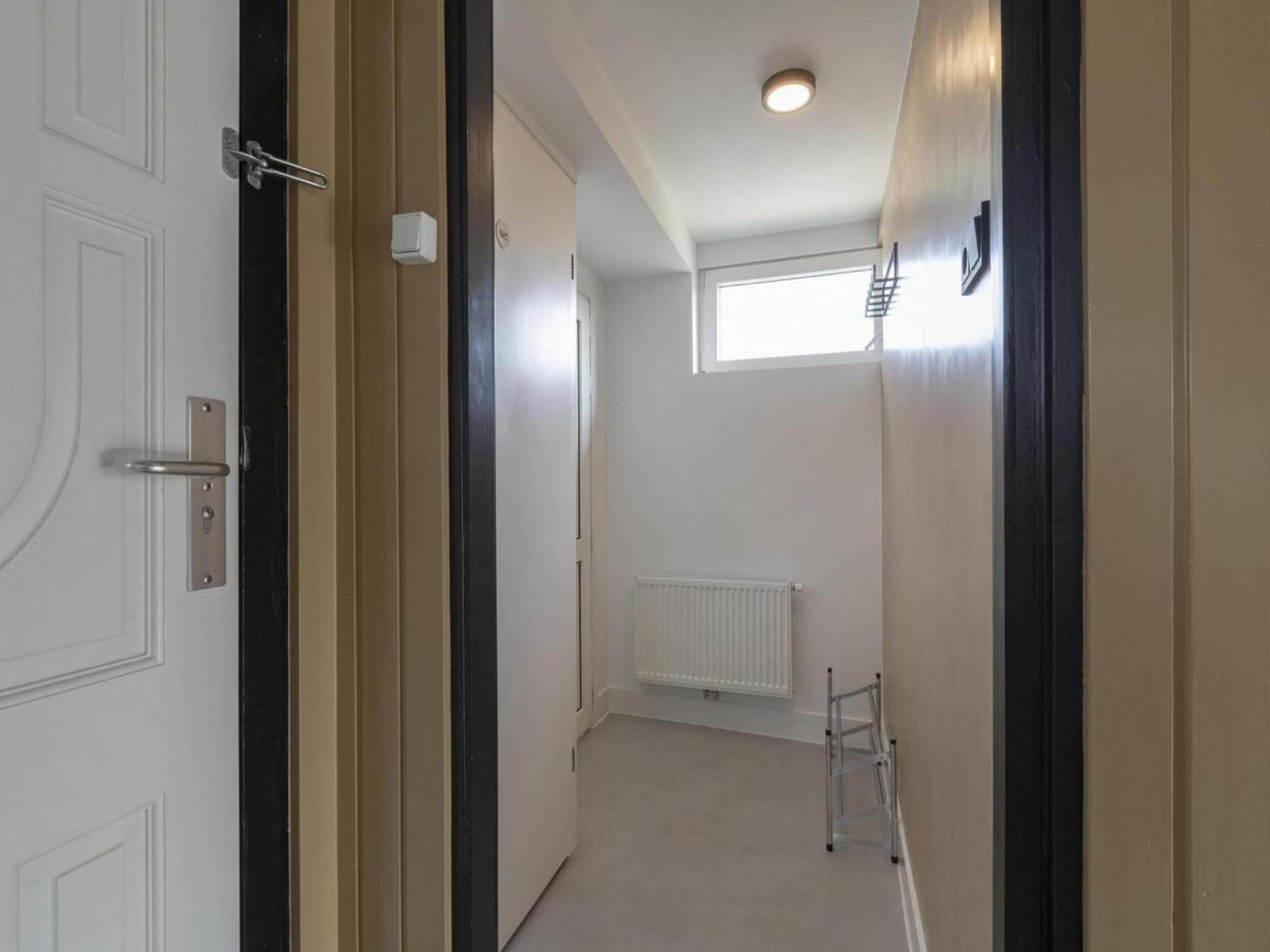 Attractive Bungalow With Modern Furnishings Sint Maartensvlotbrug 외부 사진